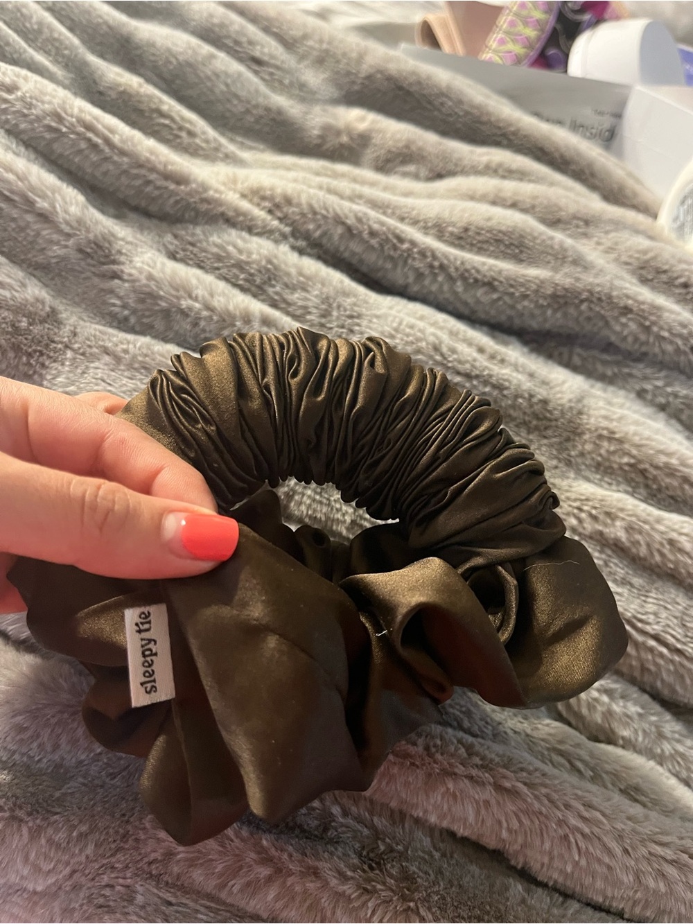 Sleeppy Tie Satin Scrunchie - Chocolate Brown - Picture 3 of 3